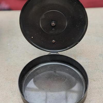 VINTAGE L.E.MASON CO Cooper Gilded Butler Crumb Catcher With Lid