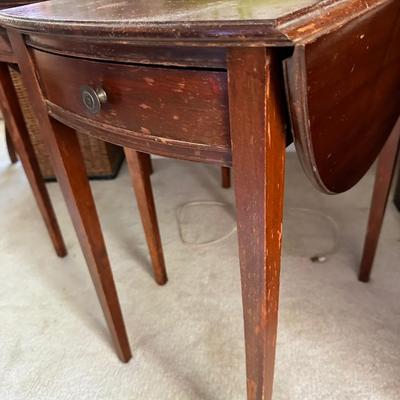 End Table, Lamp Pair Lot