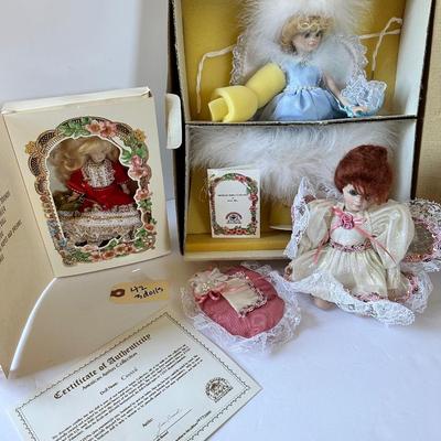 World Gallery Doll Lot