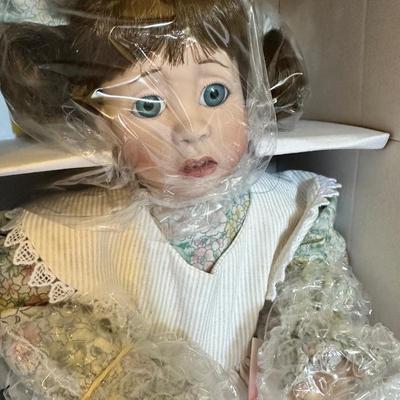 Ashton Drake Galleries "Mary Had a Little Lamb" Doll