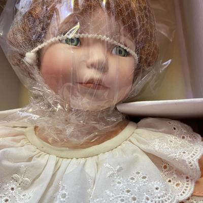 Ashton Drake Galleries Peaches-n-Cream Doll