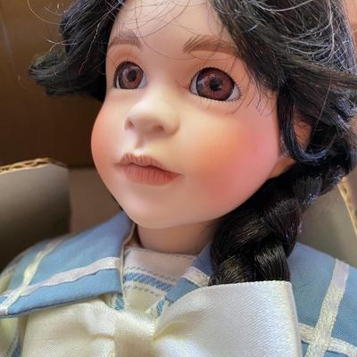 Ashton Drake Galleries Rebecca of Sunny Brooke Farms Doll