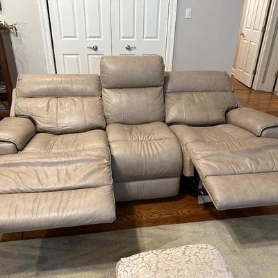 Flexsteel electric reclining couch