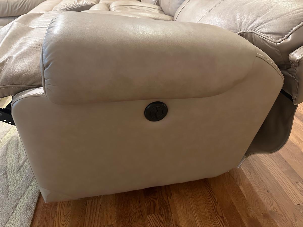 Flexsteel electric reclining couch