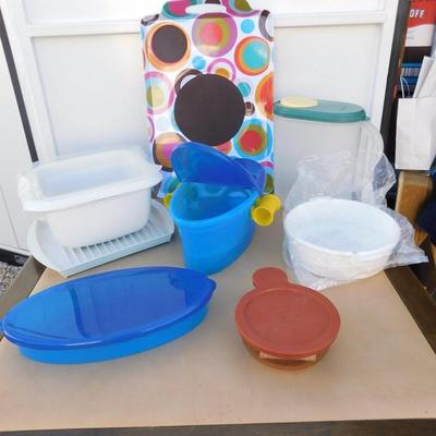 DUMB WAITER/BREAKFAST TRAY AND SOME NEAT MICROWAVABLE GOODS