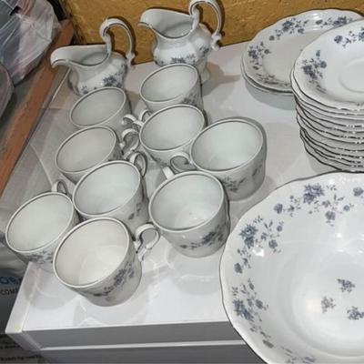 Johann Haviland Blue Garland Bavaria (52 pieces)