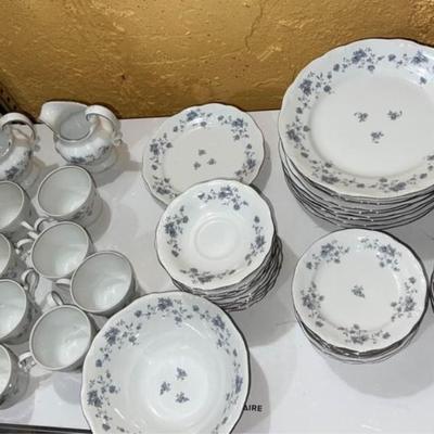 Johann Haviland Blue Garland Bavaria (52 pieces)