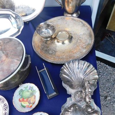 EAT YOUR HEART OUT ON SOME SILVERPLATE, DON'T MISS THE COOL SERVING DISH