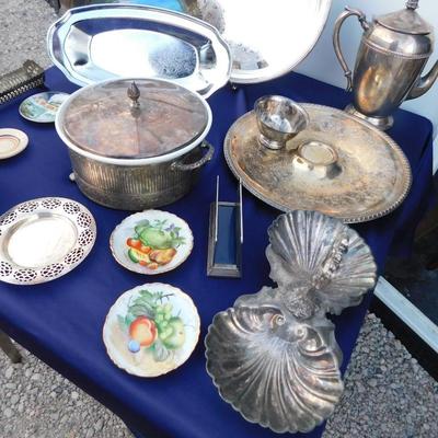 EAT YOUR HEART OUT ON SOME SILVERPLATE, DON'T MISS THE COOL SERVING DISH