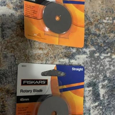 Fiskars Rotary Cutter Replacement Blade! Lot Of 2
