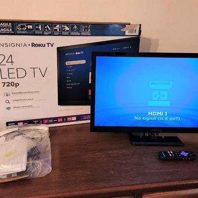 Lot #90  INSIGNIA 24" tv w/remote - ROKU tv