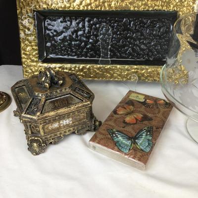 286 Golden Entertaining Lot