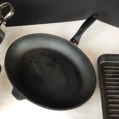 293 Pots & Pans Lot Swiss Diamond & Calphalon