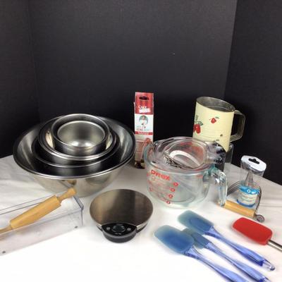 305 Baking Lot with Polder Food Scale