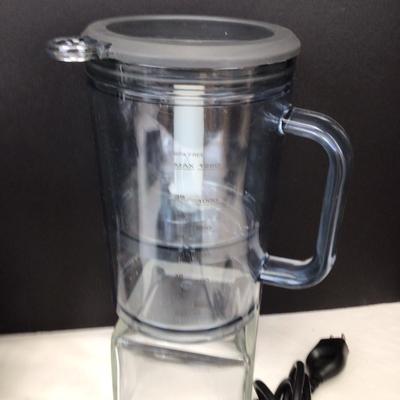 403 Cuisinart Citrus Juicer & Breville Blender