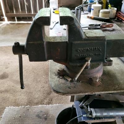 Vintage Columbian vice. USA Made!