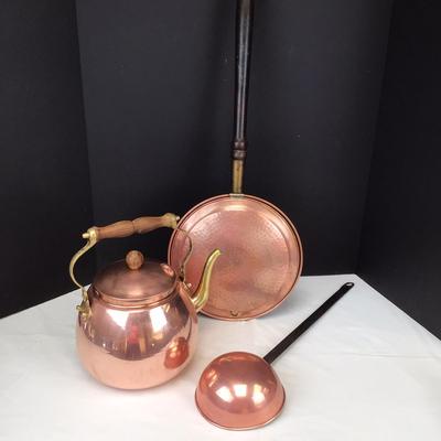 407 Vintage Copper Bed Pan, Kettle and Ladle