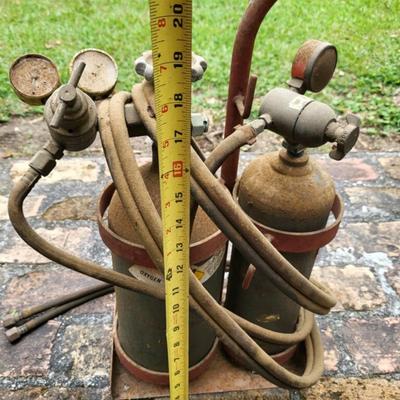 Compact acetylene set