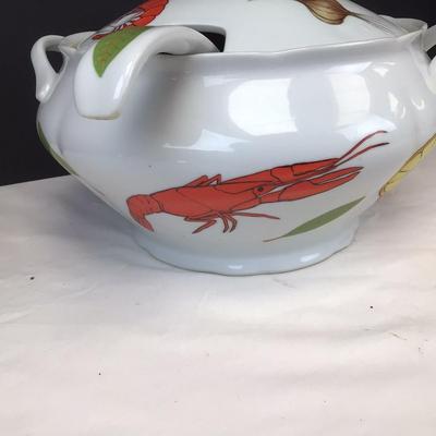412 Crab & Lobster Tureen
