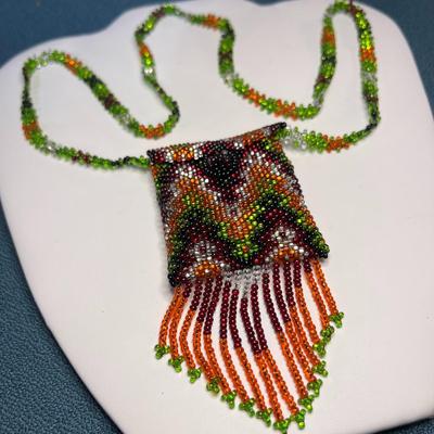 FULL GLASS BEAD NECK PURSE
