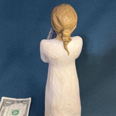 WILLOW TREE â€œHEROâ€ FIGURAL WIDOW w/FLAG