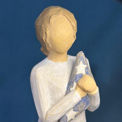WILLOW TREE â€œHEROâ€ FIGURAL WIDOW w/FLAG