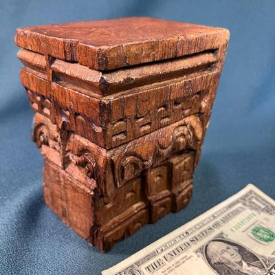 ANCIENT INDIAN TEMPLE WOOD CARVED SEGMENT
