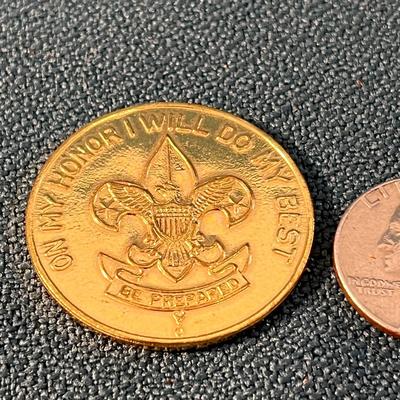 BOY SCOUT â€œDO A GOOD TURN DAILYâ€ MEDALLION