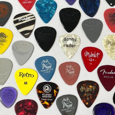 LIFETIME GUITAR PICK COLLECTION 130+ COUNT