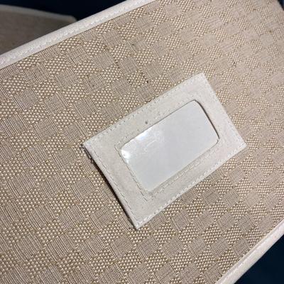 LINEN-LIKE FABRIC LIDDED STORAGE BOX 