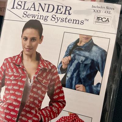 VINTAGE MISSES CLOTHING SEWING PATTERNS