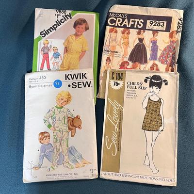 VINTAGE KIDS & DOLLS SEWING PATTERNS