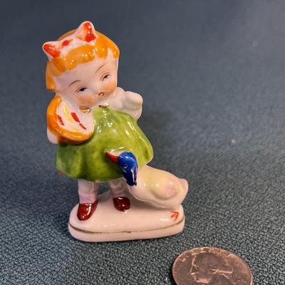 OCCUPIED JAPAN TINY FIGURAL GIRL FEEDING DUCK