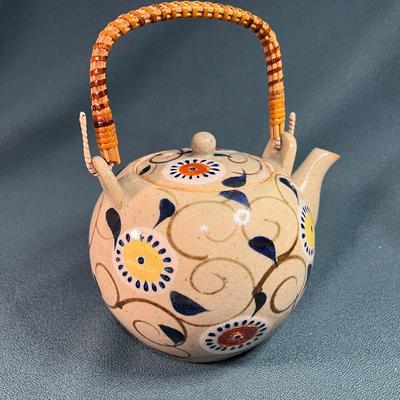 VINTAGE HAND CRAFTED OTAGIRI JAPAN TEAPOT