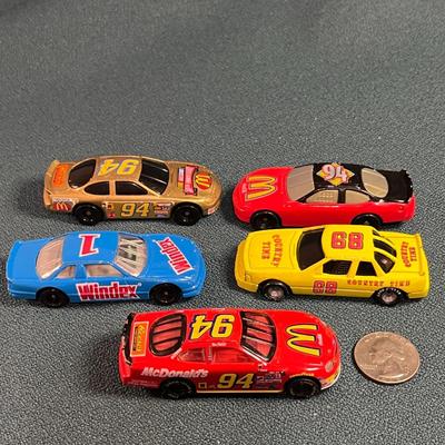 TOY RACE CARS 5 COUNT 2 HOT WHEELS