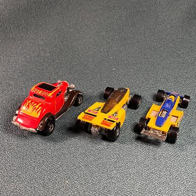 3 COUNT MATTEL HOT WHEELS RACE CARS HOT ROD