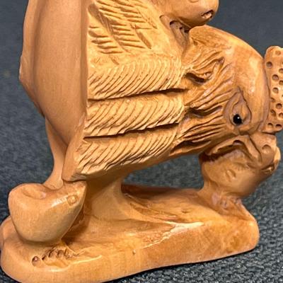 MOTHER HEN w/ CHICKS CARVED WOOD NETSUKE
