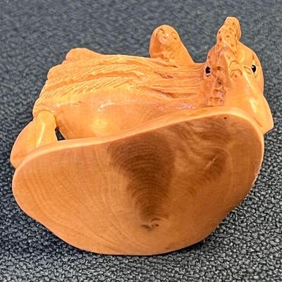 MOTHER HEN w/ CHICKS CARVED WOOD NETSUKE