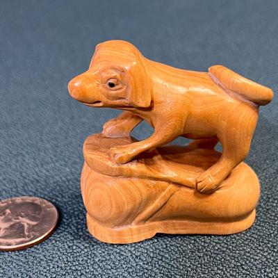 DOGGIE ON SHOE CARVED JAPANESE NETSUKE