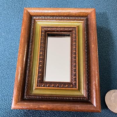 SMALL DECORATIVE FRAMED MIRROR 3â€ X 4â€