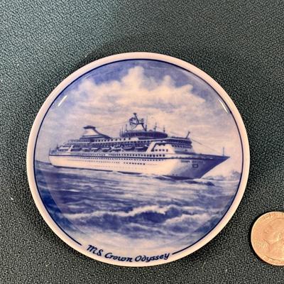 MS CROWN ODYSSEY SHIP COMMEMORATIVE PLATE