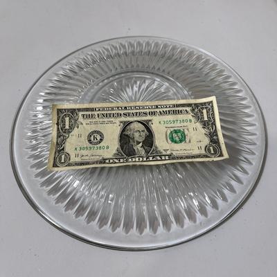 10â€ DIAMETER FANCY GLASS PLATE