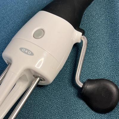 VERY NICE OXO EGG BEATER HAND CRANK