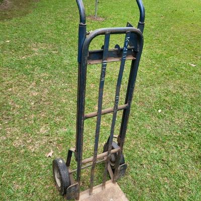 Heavy duty hand truck