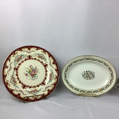Lot 594 Lot of Vintage Decorative Plates