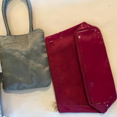 Lot of purse