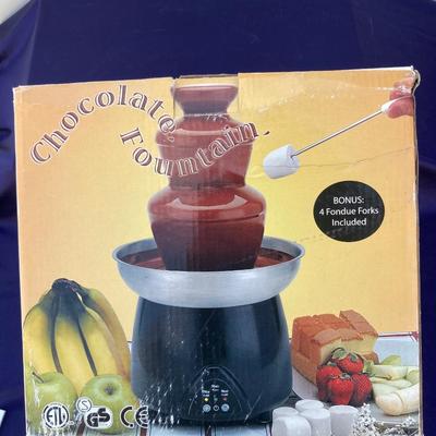 NIB MR. COFFEE MAKER AND CHOCOLATE FONDUE FOUNTAIN