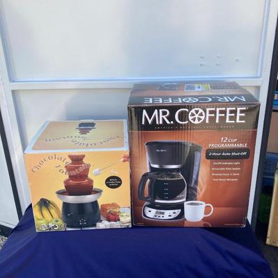 NIB MR. COFFEE MAKER AND CHOCOLATE FONDUE FOUNTAIN