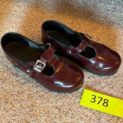 Sanita Clogs