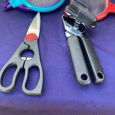 KITCHEN NECESSITIES YOU MIGHT NEED!